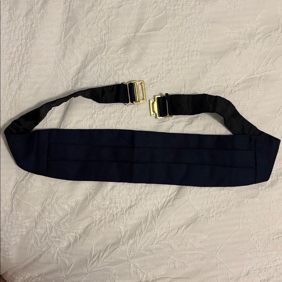 Boys’ Cummerbund - Picture 3 of 8
